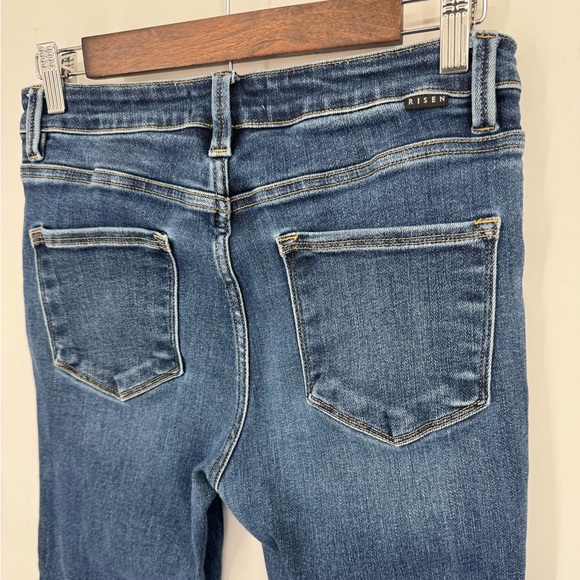Risen Women's Ankle Jeans With Raw Hem Size 9/29 - Picture 4 of 7